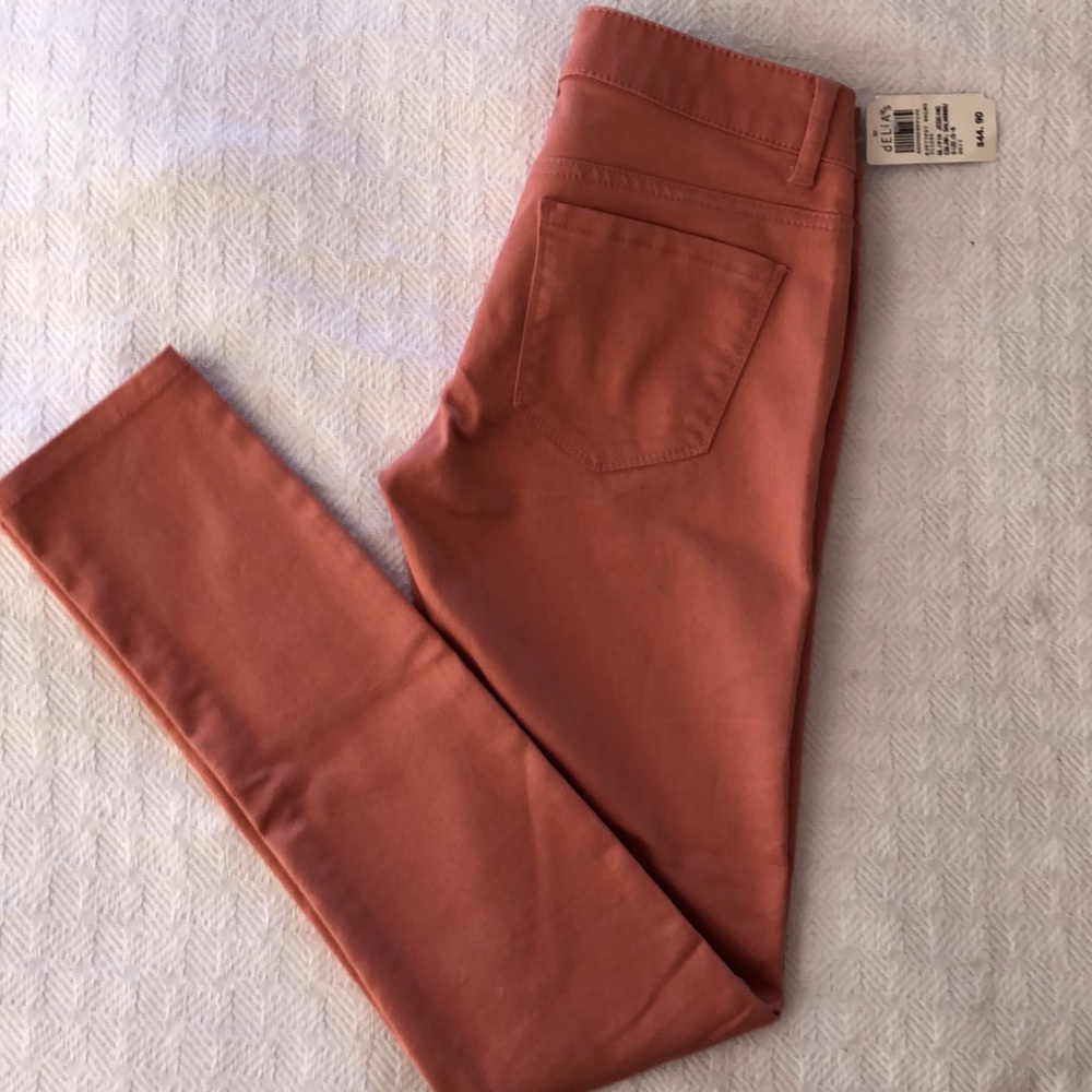 Delia’s Olivia Jegging